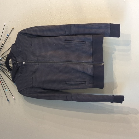 Lululemon Bliss Break Zip Up Hoodie Washed Black Gray Striped Thumbholes Pockets - Picture 6 of 11